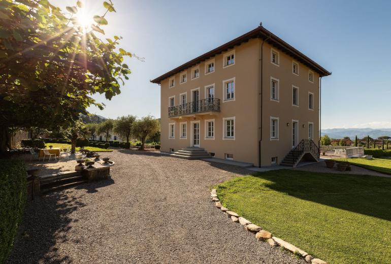 Tus022 - Une belle villa du XVIIIe siècle à côté de Lucca.