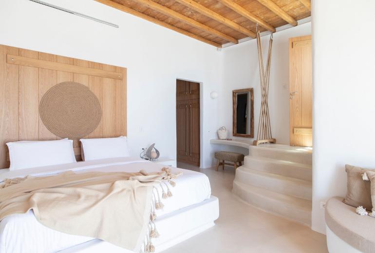 Cyc002 - Una villa moderna en Kounoupas, Mykonos.