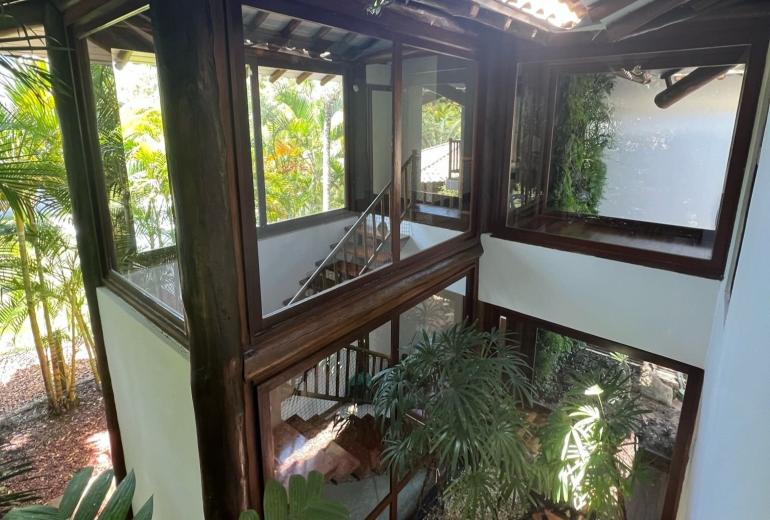 Bah406 - Magnífica casa com 5 Suítes em Camaçari