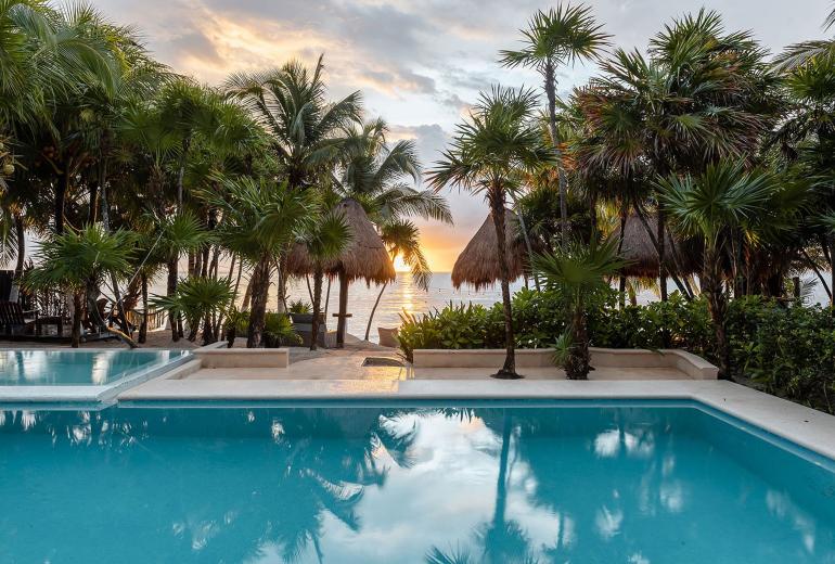 Tul051 - Villa pé na areia exclusiva em Tulum