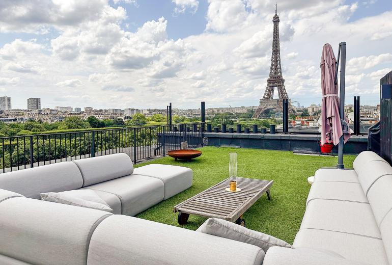 Par001 – Exceptional Paris Apartment