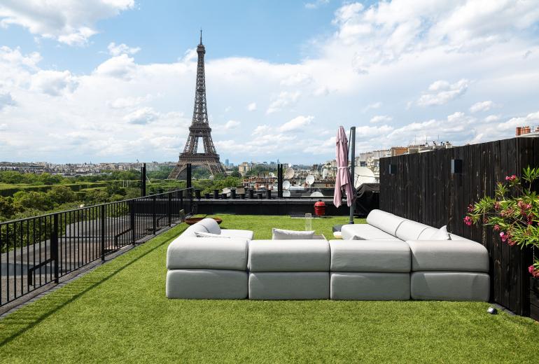 Par001 – Exceptional Paris Apartment