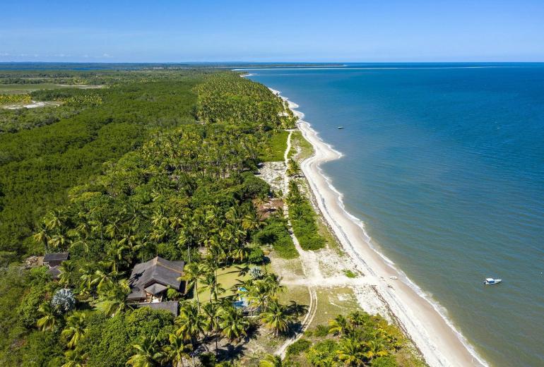 Bah329 - Hermosa villa frente al mar en Maraú