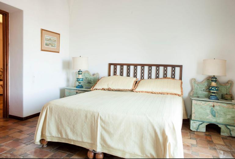 Cam005 - An exceptional villa on Capri Island