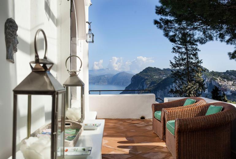 Cam005 - Une villa exceptionnelle sur l'île de Capri
