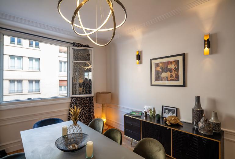 Par101 - 3 bedroom apartment in Paris, 16th