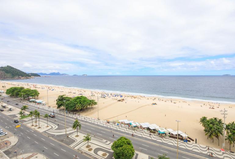 Rio123 - Magnificent oceanfront penthouse in Copacabana