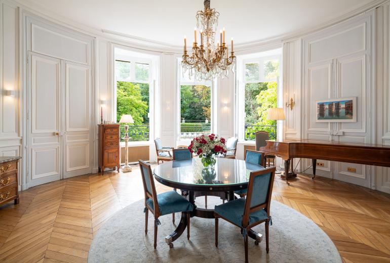 Idf108 - A stunning apartment in Versailles