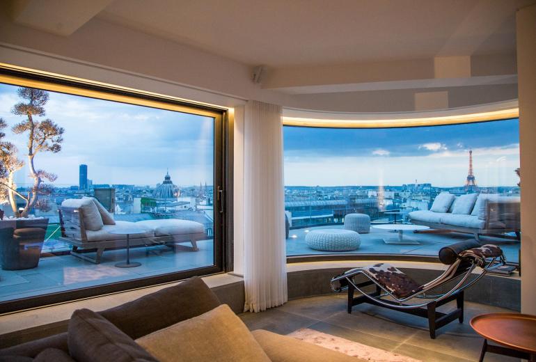 Par006 - Unique penthouse in Paris for rent