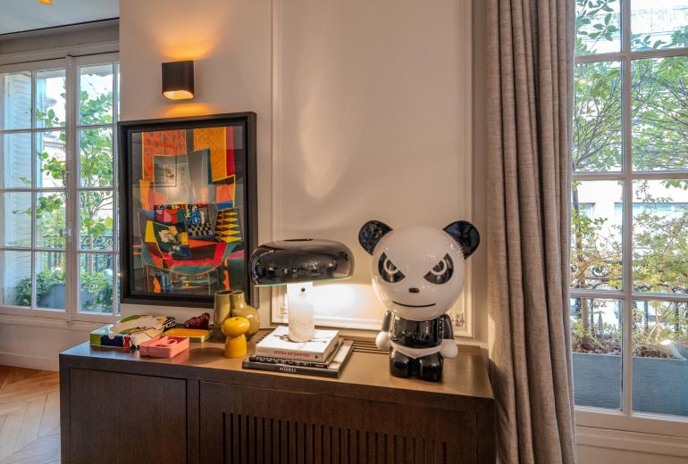 Par098 - Apartamento de 2 quartos em Paris