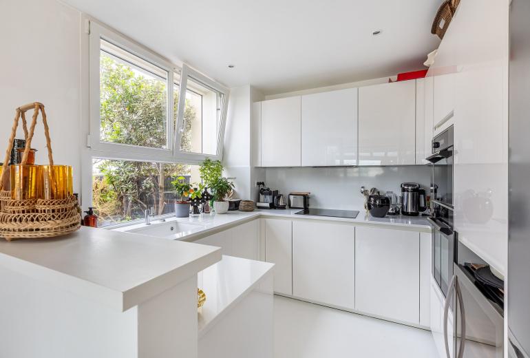 Par048 - Appartement avec terrasse et vues à Paris