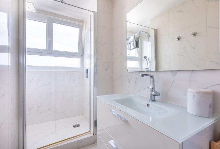 Par048 - Appartement avec terrasse et vues à Paris