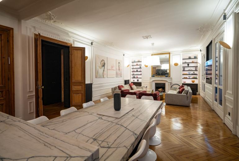 Par037 - Appartement avec vues emblématiques
