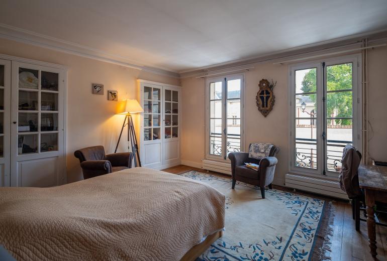 Idf120 - Charming 5-Bedroom House in Versailles