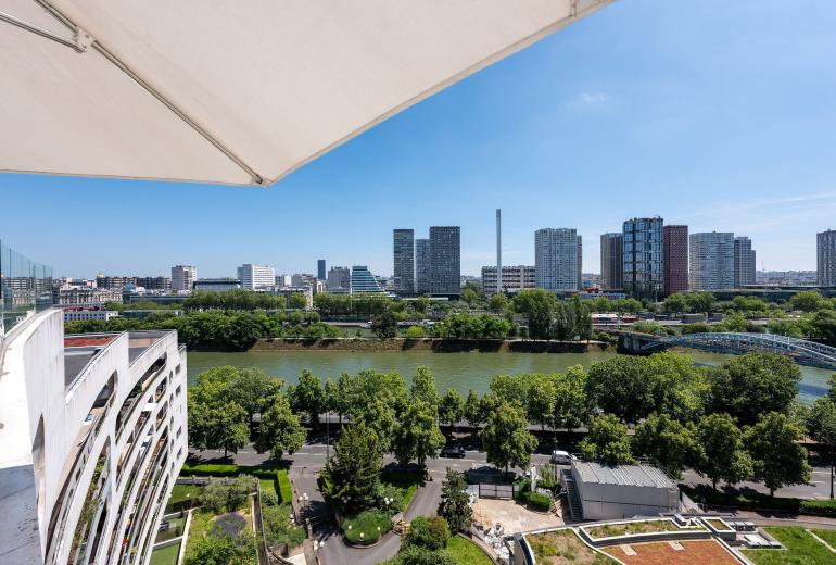 Par021 - Cobertura com piscina privada em Paris