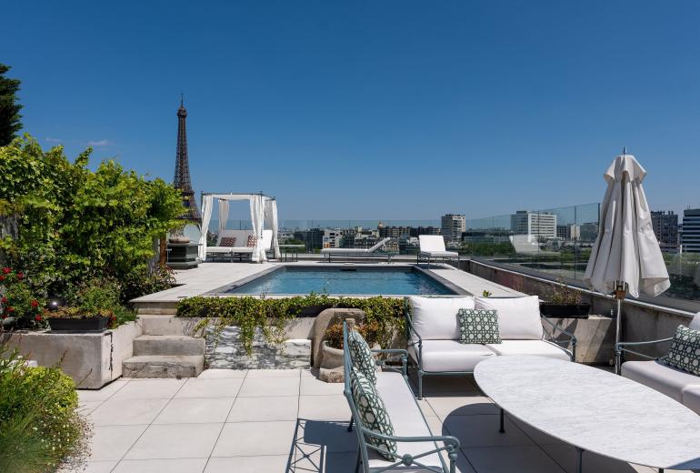 Par021 - Cobertura com piscina privada em Paris