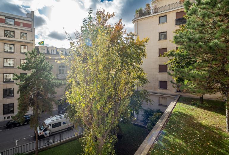 Par113 - Confortável apartamento de 2 quartos na Avenida Montaigne.