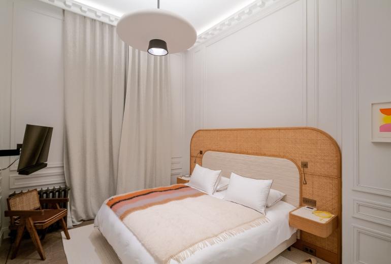 Par094 - Appartement sublime au Palais Bourbon