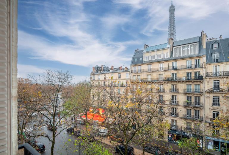 Par061 - Appartement de prestige à louer à Paris 7