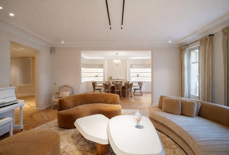 Par061 - Apartamento de alto padrão em Paris 7