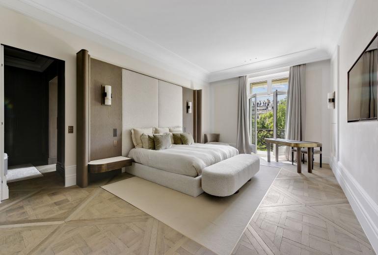 Par010 - Stunning 5 bedroom apartment on Foch