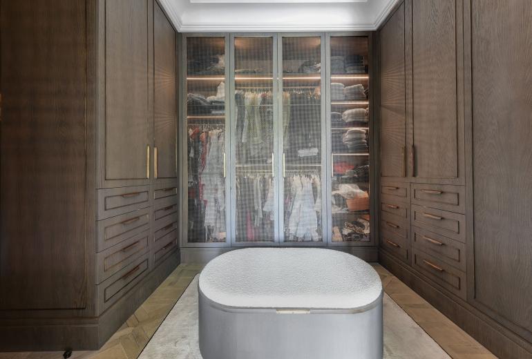 Par010 - Stunning 5 bedroom apartment on Foch