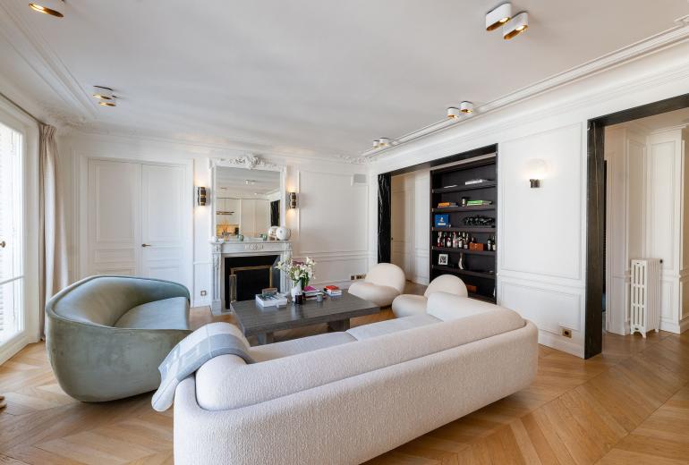 Par108 - Apartamento de luxo com 2 quartos em suíte.