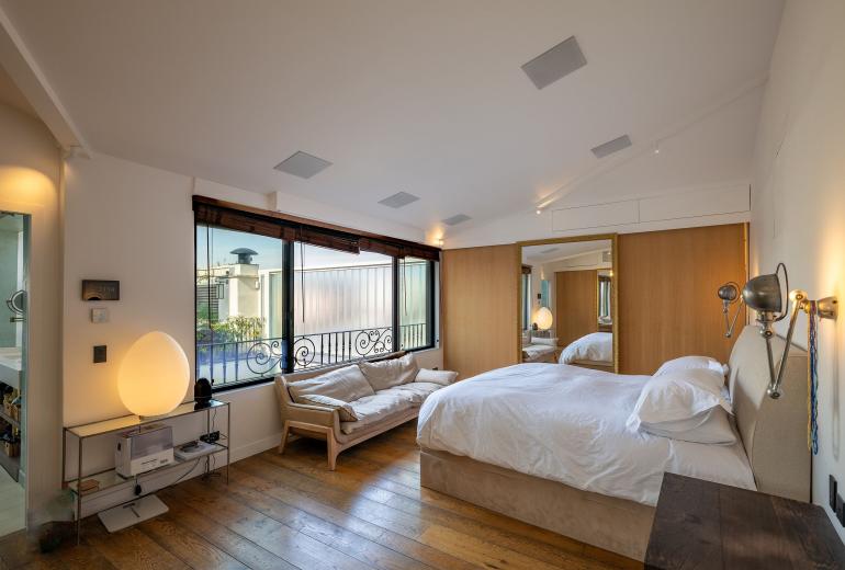 Par056 - Maison de ville opulente avec rooftop