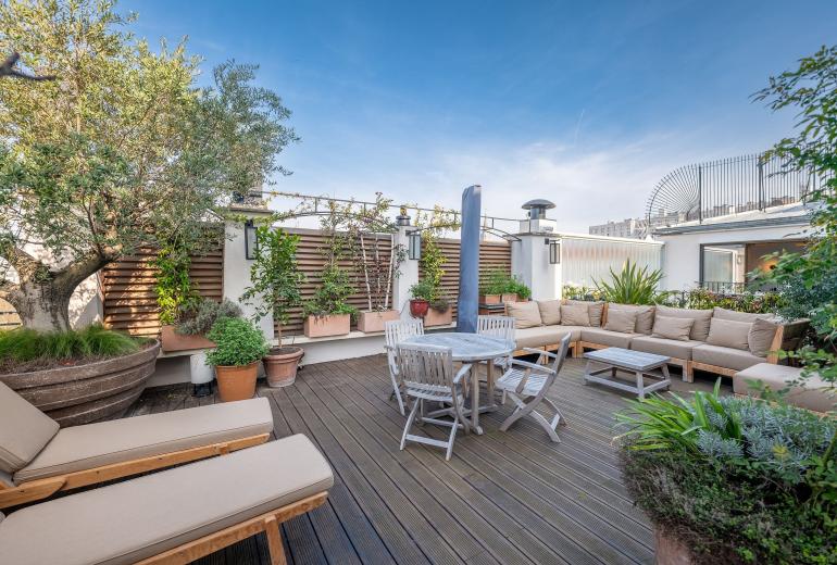 Par056 - Maison de ville opulente avec rooftop
