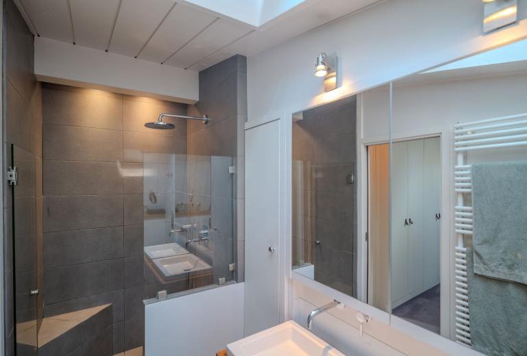 Par441 - Townhouse in Paris 7.