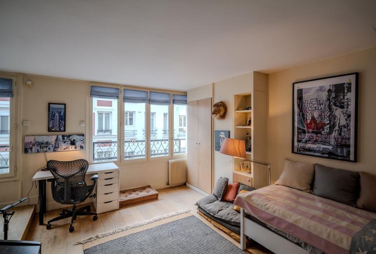 Par441 - Maison de ville à Paris 7.