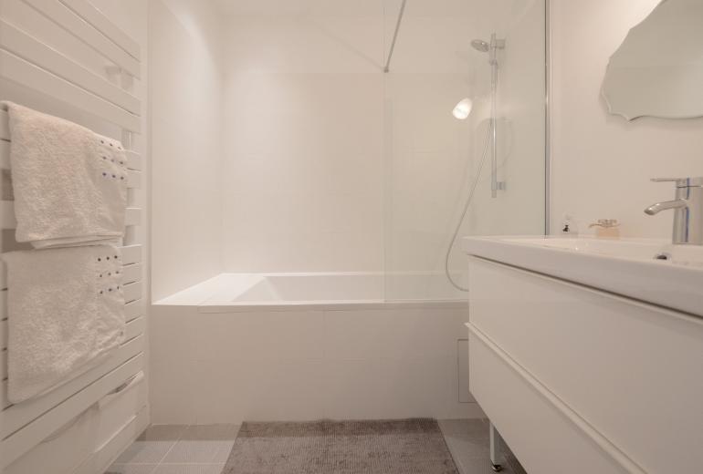 Par163 - Apartamento de 3 quartos em Paris