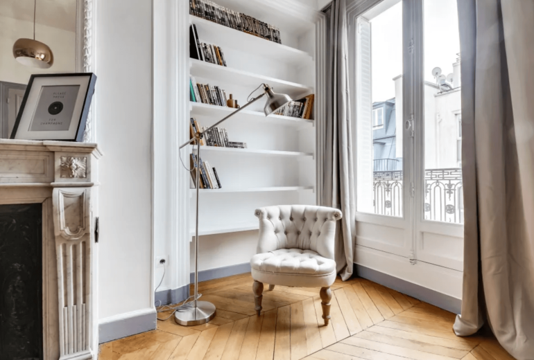 Par208 - Appartement 3 chambres à Paris 8