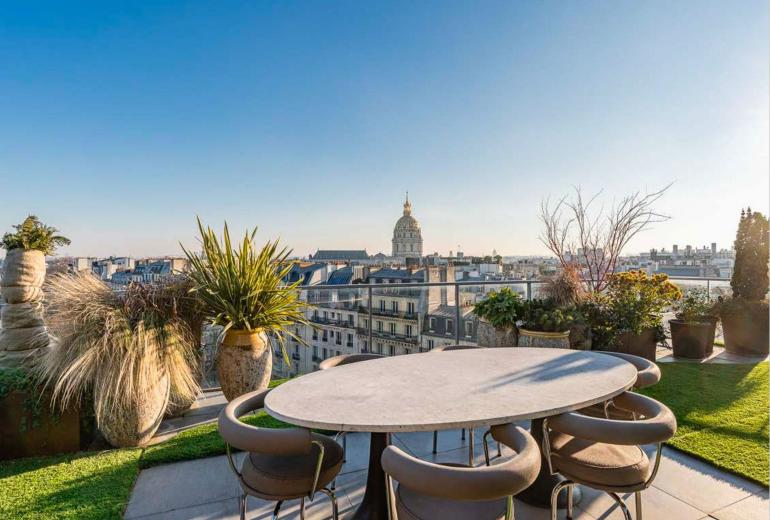 Par095 - Coberturas com vistas unicas em Paris
