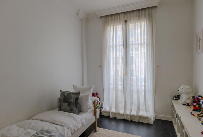 Par168 - Appartement de 3 suites avec vue