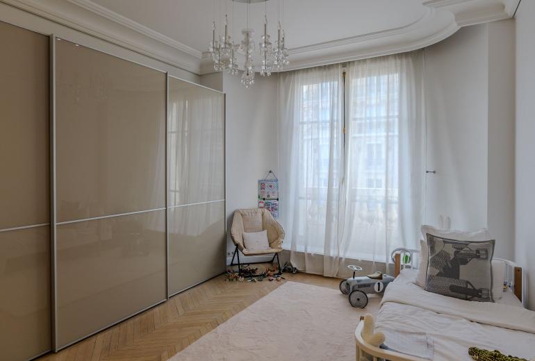 Par168 - Appartement de 3 suites avec vue