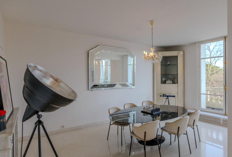 Par168 - Appartement de 3 suites avec vue