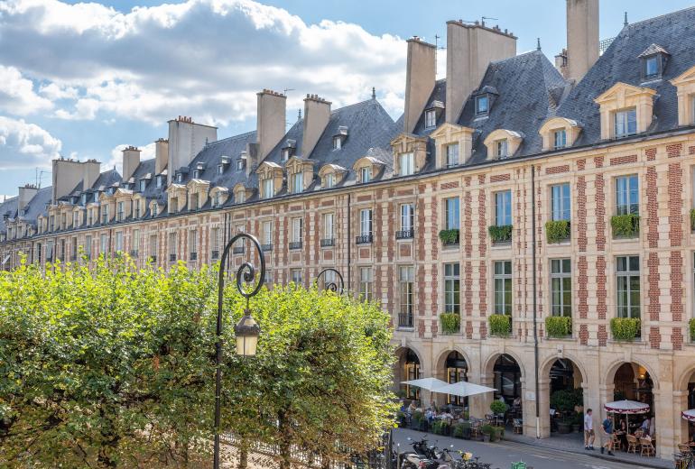 Par169 - Apartamento único en la Place des Vosges