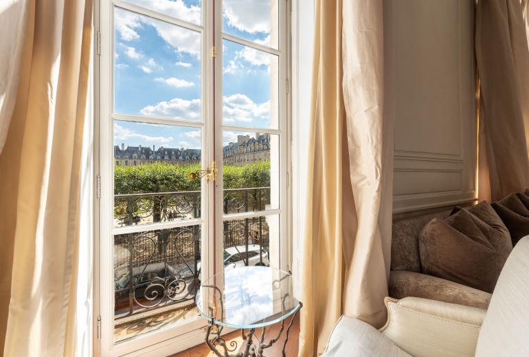 Par169 - Apartamento único en la Place des Vosges