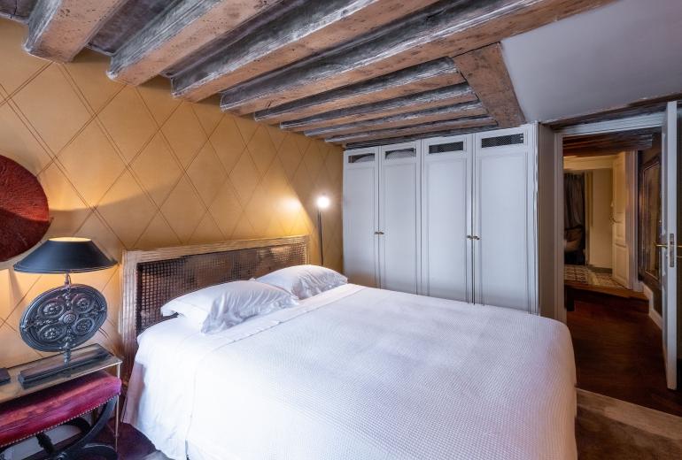 Par169 - Apartamento único en la Place des Vosges