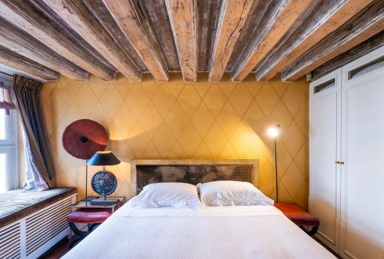 Par169 - Apartamento único en la Place des Vosges