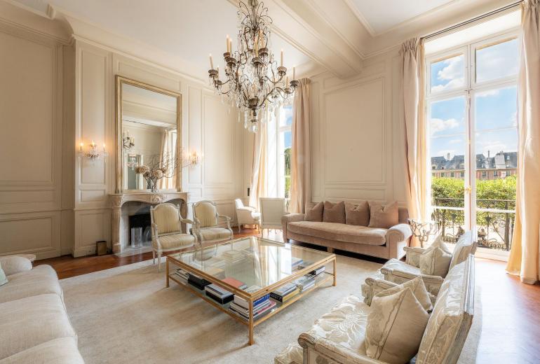 Par169 - Apartamento único en la Place des Vosges