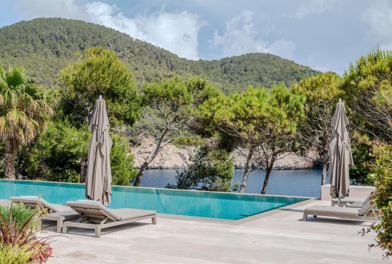 Ibi003 - Luxury island in Ibiza