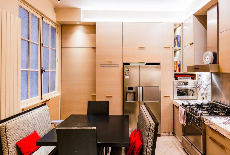 Par193 - Apartamento de tres dormitorios en Chaillot