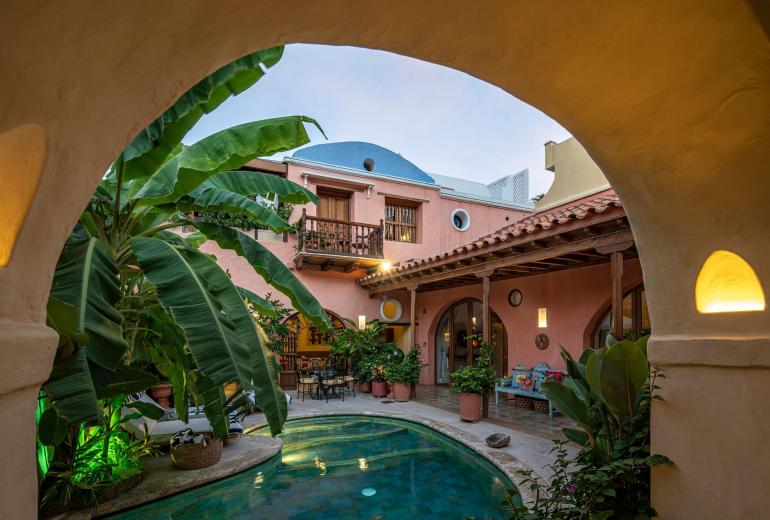 Car005 - Renovated luxury villa in San Diego, Cartagena