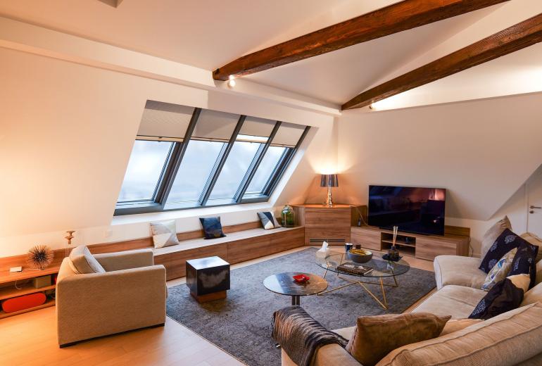Par105 - Appartement de luxe d'une suite