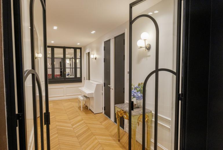 Par131 - Appartement de luxe de trois chambres