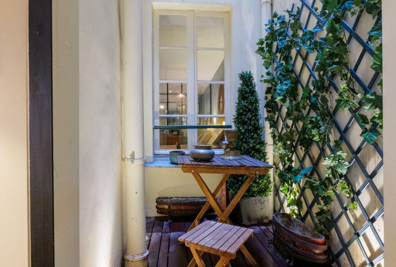 Par110 - Charming apartment in the heart of Paris