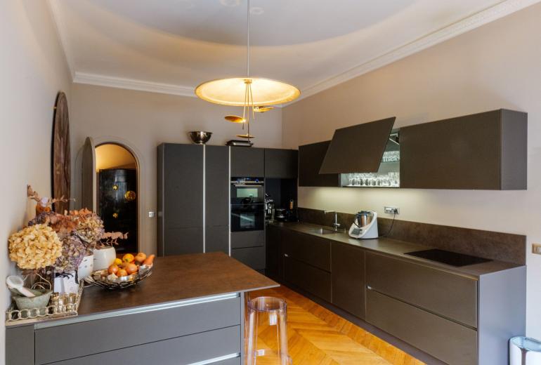 Par115 - Appartement de 2 suites à Porte Dauphine