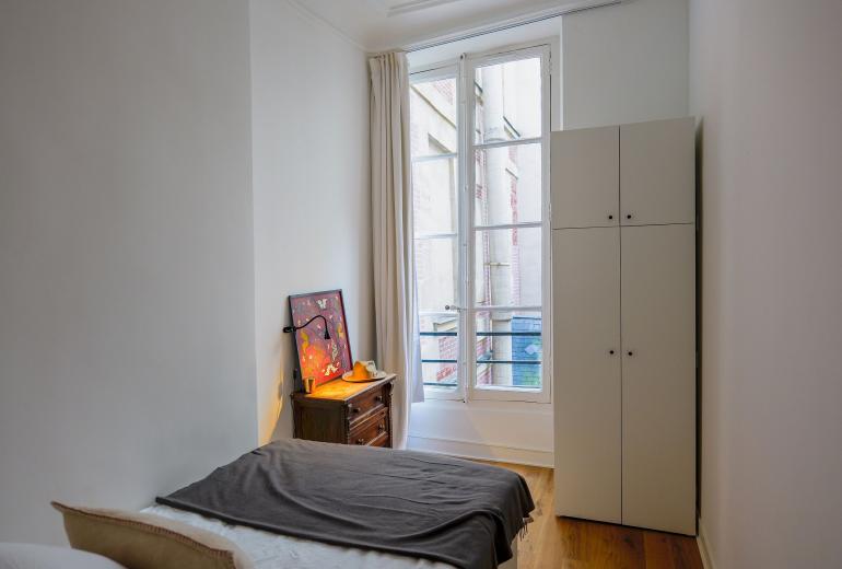 Par224 - Apartamento com vista para o rio Sena.